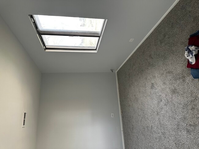 Foto del edificio - 1590 Perry Ct