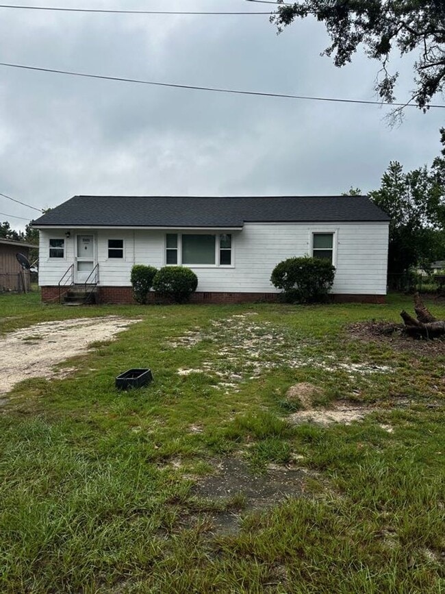 Building Photo - 3224 York Dr