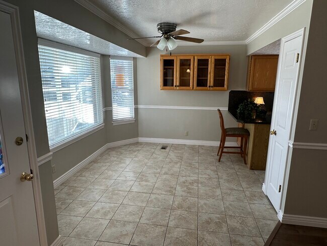 Building Photo - 5270 S 2800 W