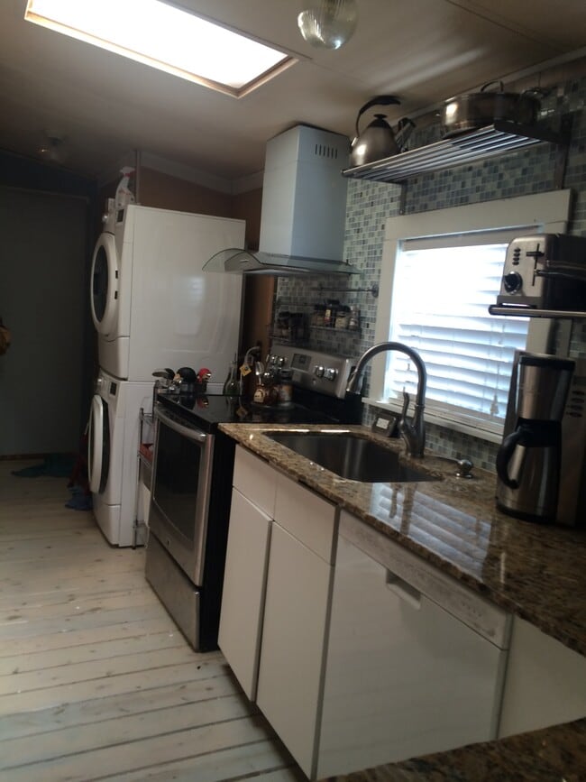 Home is renovated and upgraded. Appliances include full sized washer and dryer. - 3000 Clarcona Road
