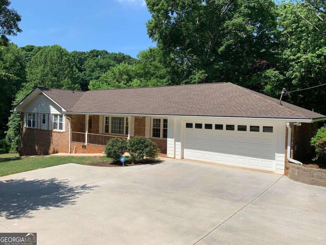 Foto principal - 2761 Cocklebur Rd