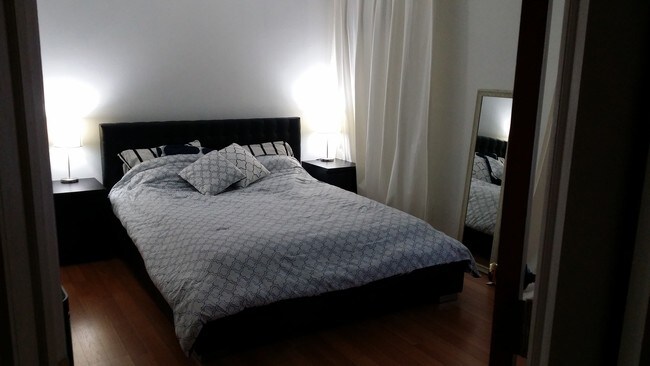 Master Bedroom - 669 Briar Hill Ln