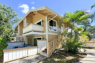 Building Photo - 373 Mananai Pl