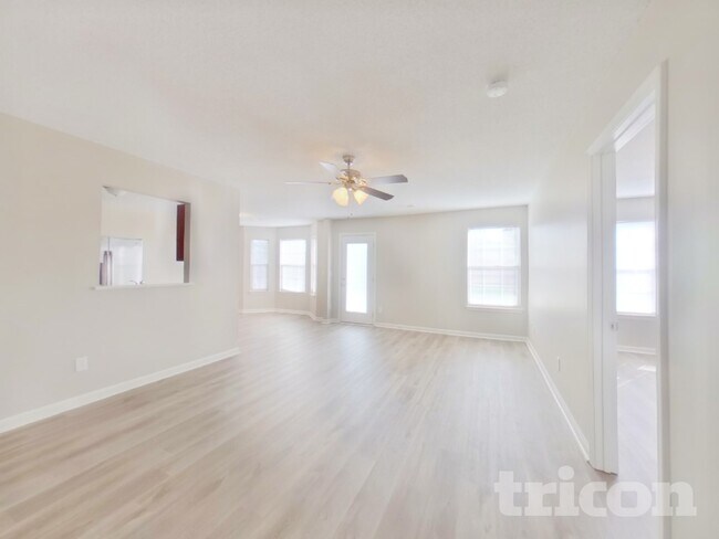 Foto del edificio - 145 Hunters Mill Dr