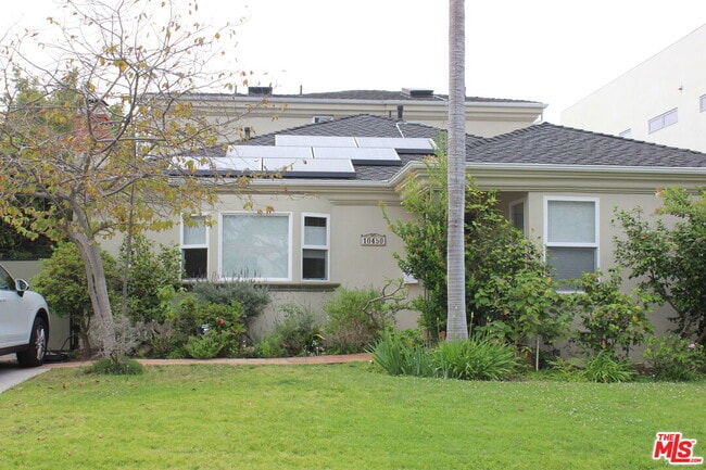 Building Photo - 10450 Ilona Ave