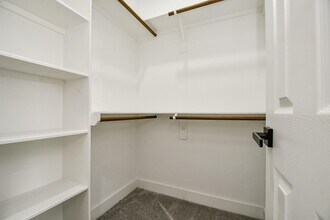 Building Photo - 9734 Pelsey St