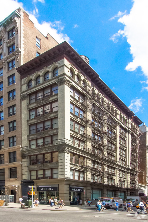 Primary Photo - 97 5th Ave