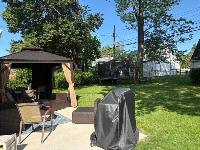 Back yard - 2609 Armstrong Ave