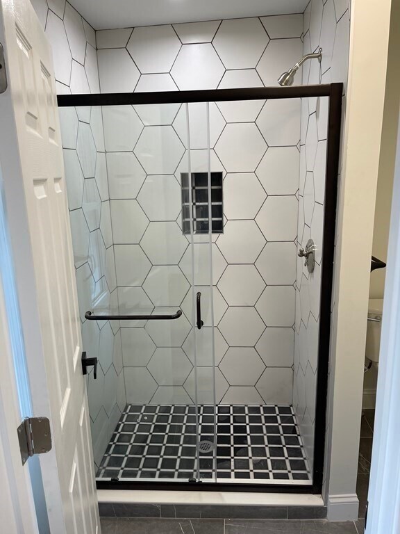 Foto del edificio - 30 Gillooly Rd