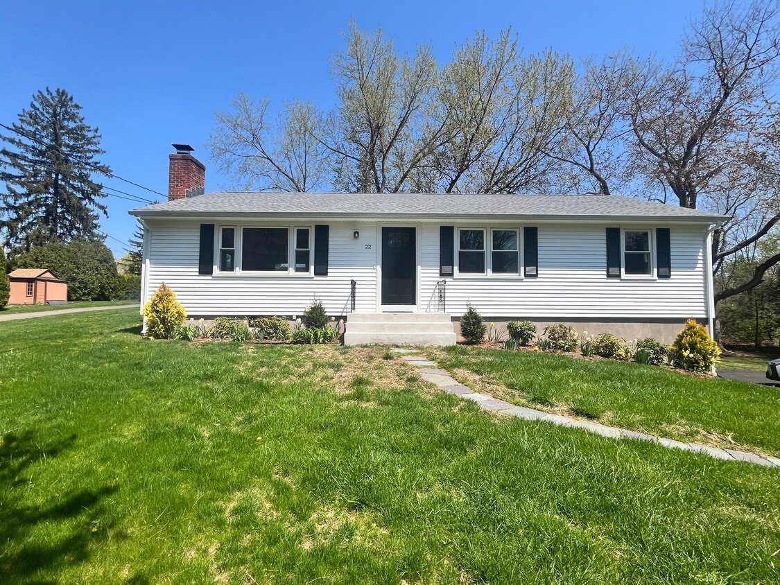Primary Photo - 22 Jansen Ln