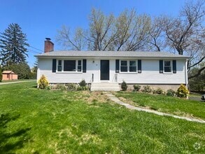 Building Photo - 22 Jansen Ln