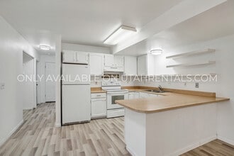 Building Photo - 1639 Woodland Dr