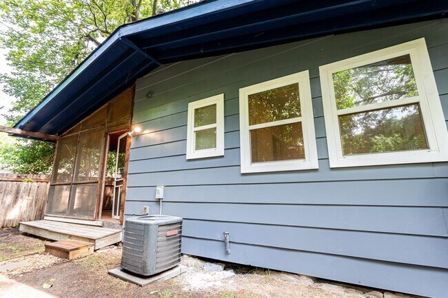 Foto del edificio - 1909 Morrow St