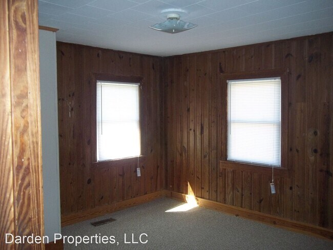 Building Photo - 3 br, 1 bath House - 2447 Jones Street