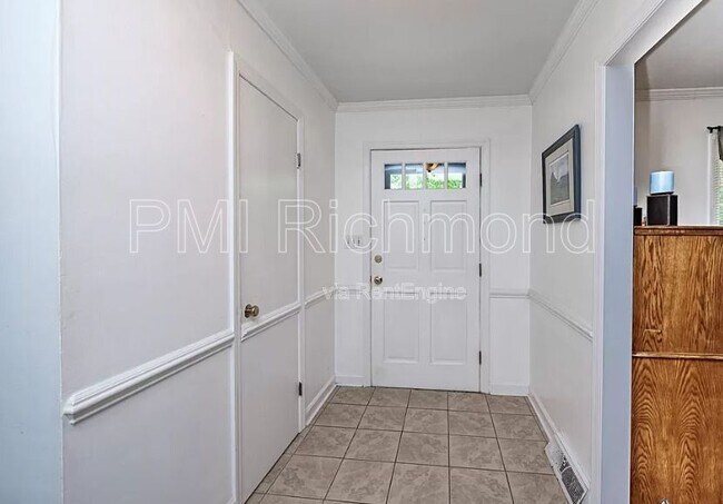 Foto del edificio - 304 Windmere Dr