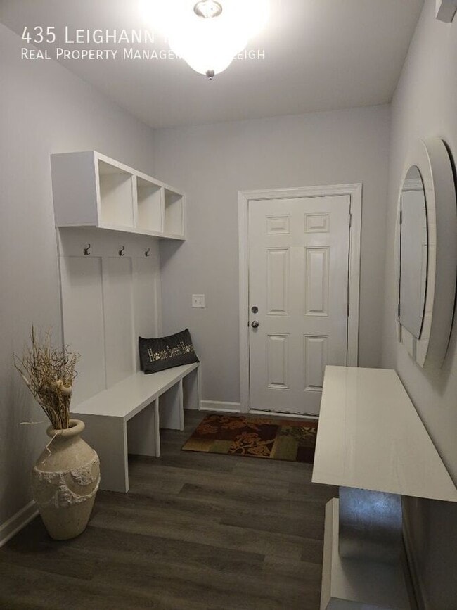 Foto del edificio - 435 Leighann Ridge Ln