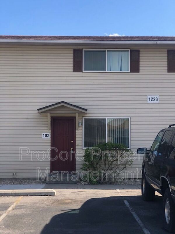 Primary Photo - 1228 S Juniper St