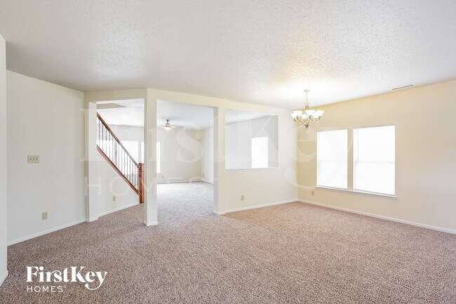 Building Photo - 1079 King Maple Dr