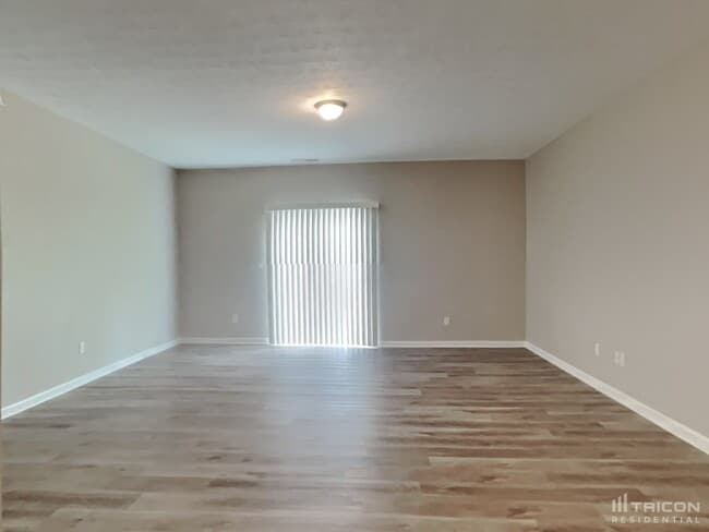 Building Photo - 4714 Angelica Dr