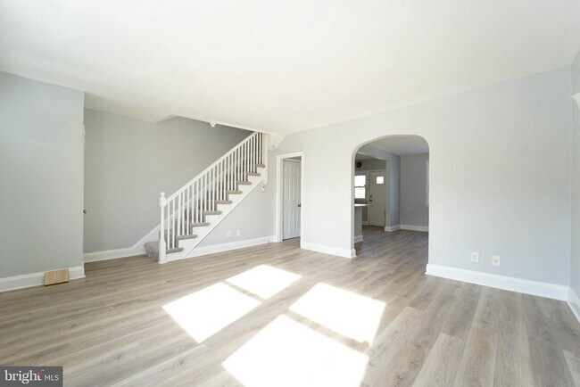 Foto del edificio - 809 Braeside Rd