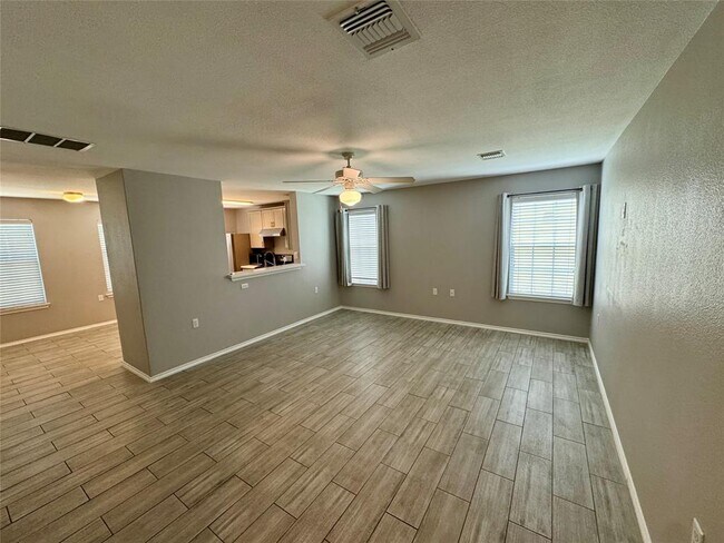 Foto del edificio - 7916 Nater Ln