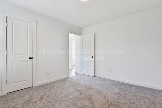 Building Photo - 603 W Johnson St