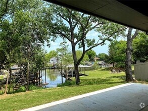 Building Photo - 4007 Sioux Ct