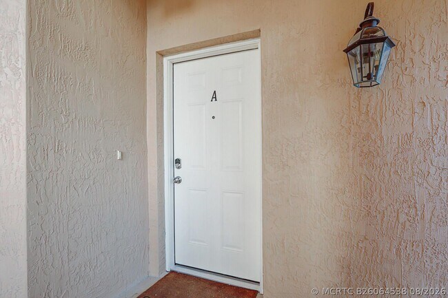 Foto del edificio - 8031 Carnoustie Pl