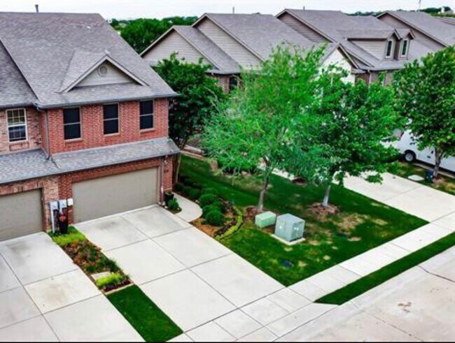 Photo - 460 Hunt Dr House