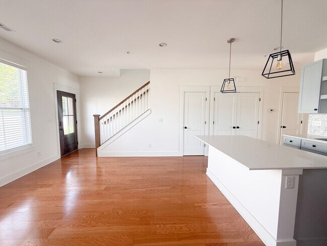Foto del edificio - Luxury 4-Bedroom Home with Resort-Style Pool Access Near Tennessee Tech