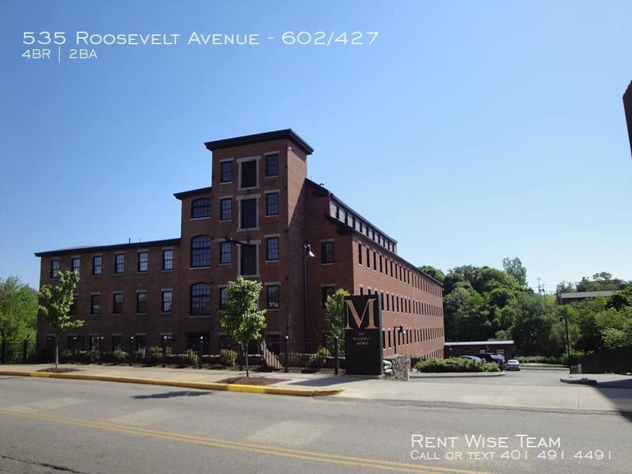 535 Roosevelt Ave Unit 602/427, Central Falls, RI 02863 Room for Rent