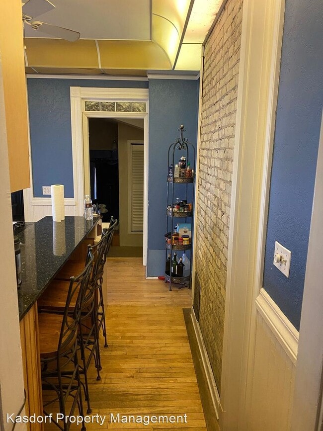 Building Photo - 3 br, 2 bath House - 1536 N Jackson St #1
