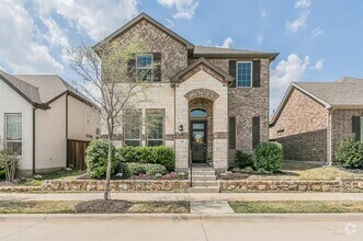 Building Photo - 711 Artesian Dr