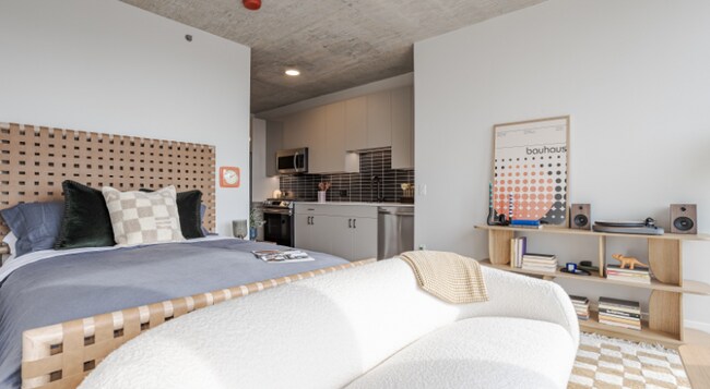 Photo - 1125 W Carroll Ave Apartment