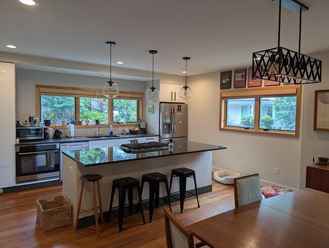 Foto del edificio - 320 5th St SW