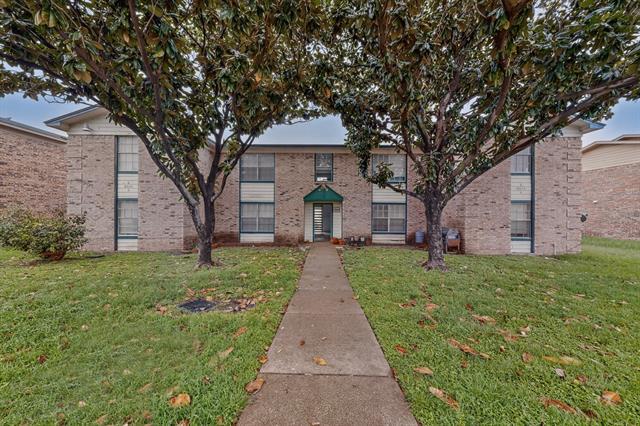 Foto del edificio - 8024 Cambridge Cir