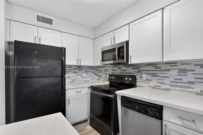 Foto del edificio - 4409 Treehouse Ln