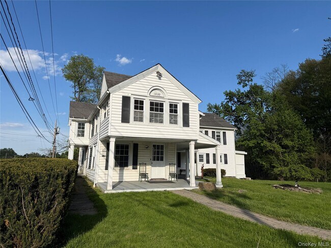 Foto del edificio - 788 Dutchess Turnpike