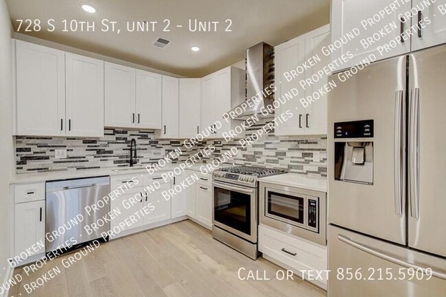 Photo - 728 S 10th St Apartment