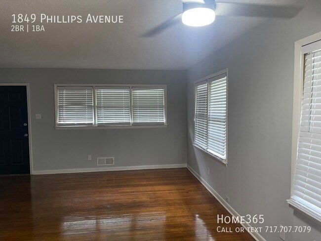 Building Photo - 2 Bedroom Oasis