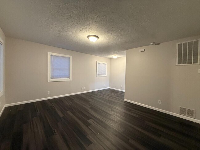 Foto del edificio - 4012 E 30th St