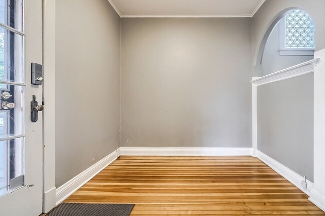 Building Photo - 854 N Downing St