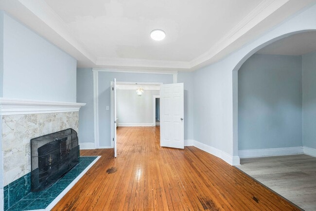 Photo - 2768 Vauxhall Road Apartment