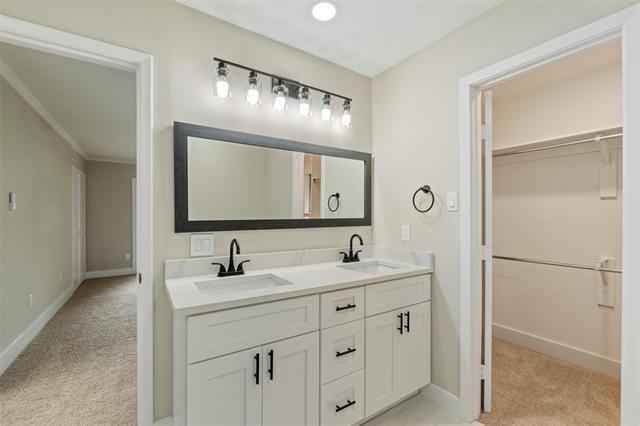 Building Photo - 809 Havenwood Ln S