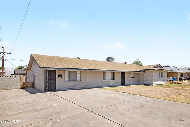 Foto del edificio - 6536 W Turney Ave