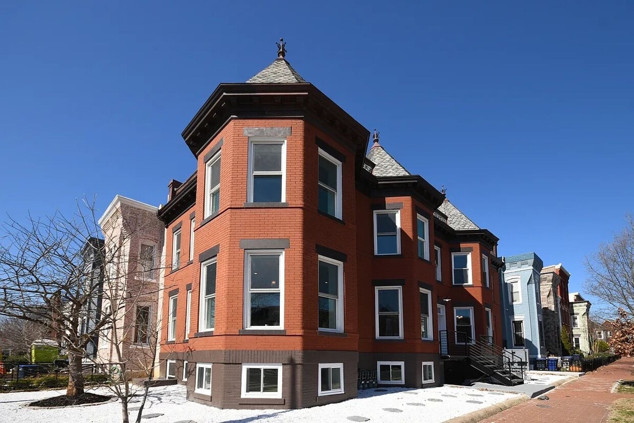 Foto principal - 1800 5th St NW