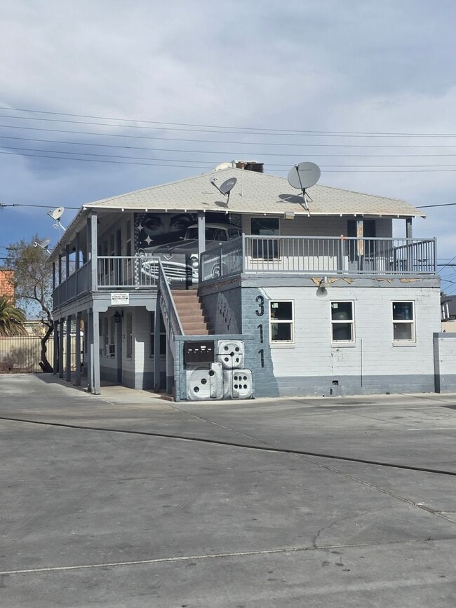Building Photo - 311 N 11th St
