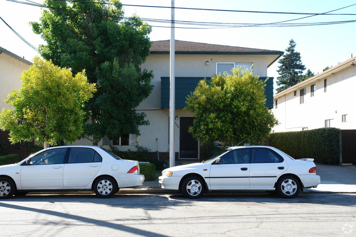 Building Photo - 238 Grand