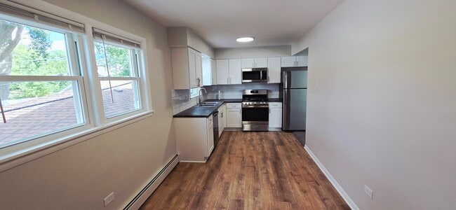 Foto del edificio - 4848 W 83rd St