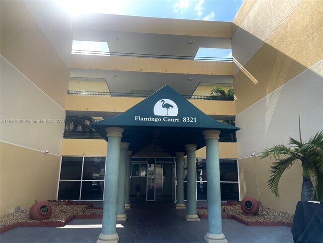 Foto del edificio - 8321 NW 7th St